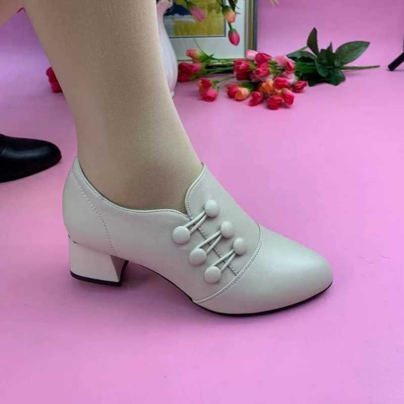 Shallow Mouth Thick Heel Women's Low-top Shoes With Soft Sole And Soft Surface